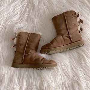 Ugg Bow Boots and Sheepskin Care Kit